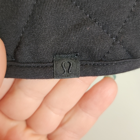 Lululemon Black Quilted Calm Jacket Size 6 Soft Cotton Athleisure Active Cozy - Picture 6 of 16